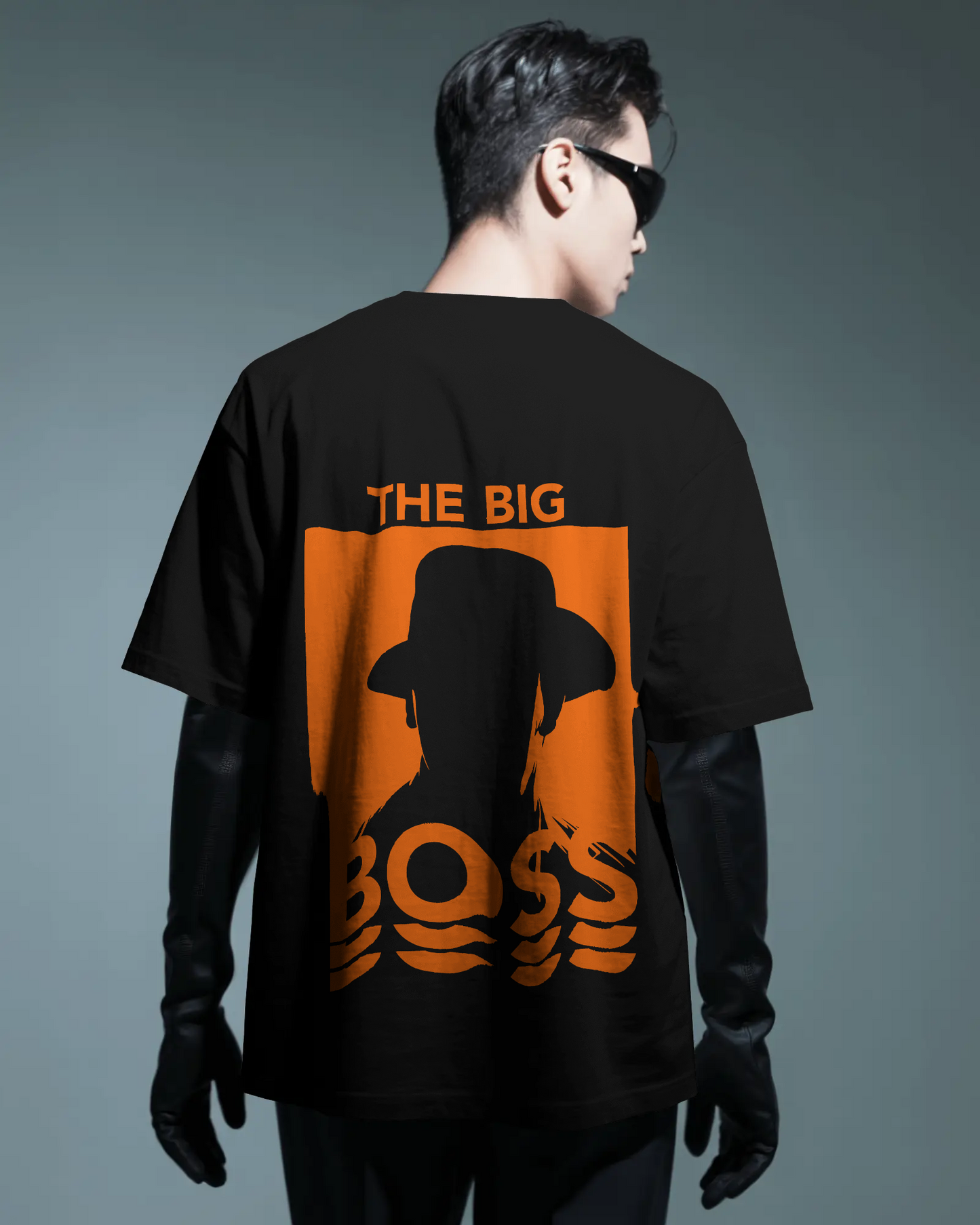 THE BOSS UNISEX OVERSIZED TSHIRT