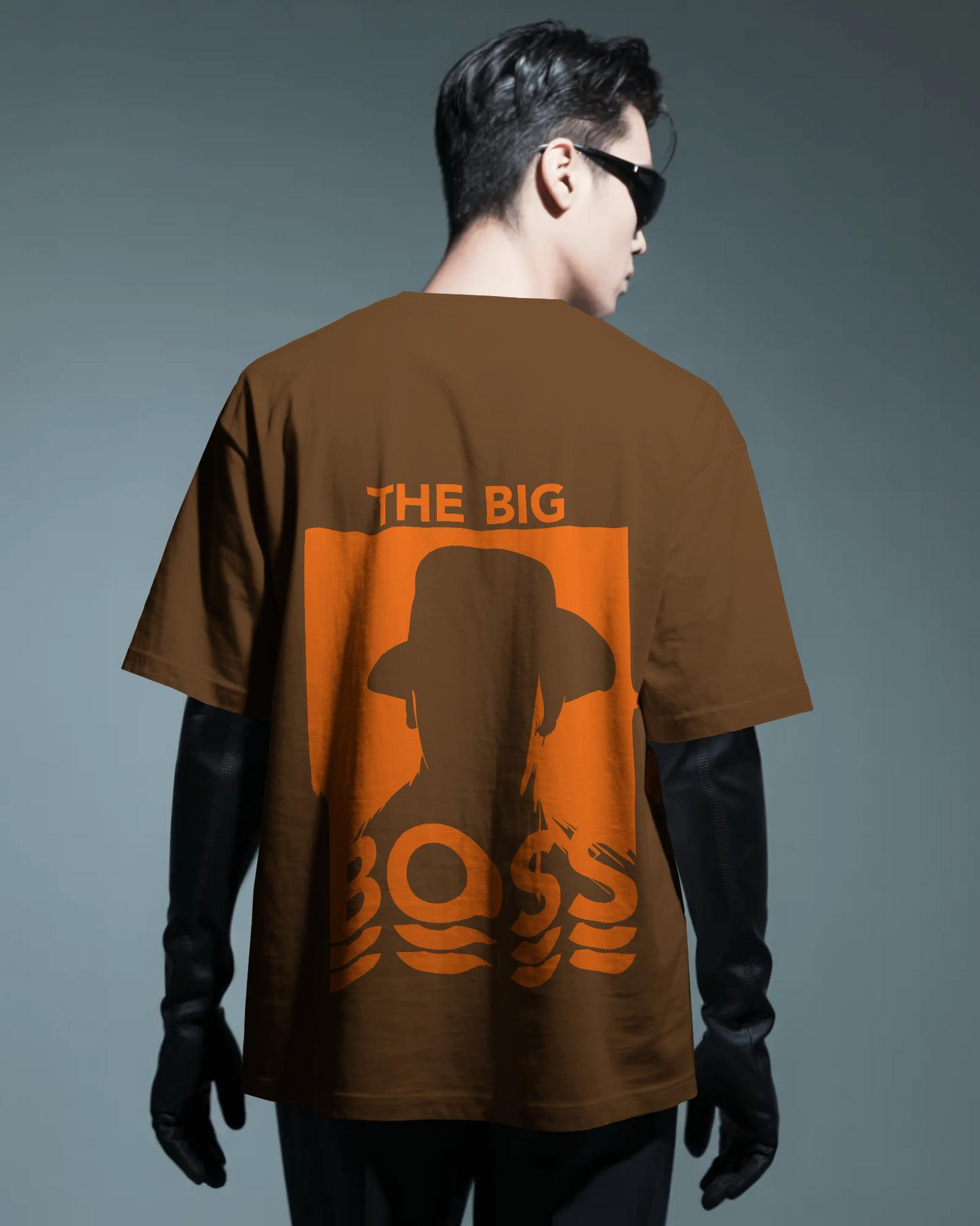 THE BOSS UNISEX OVERSIZED TSHIRT